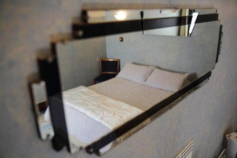 Astor Private Hotel - Lightning Ridge Tourism 21