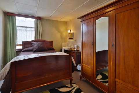 Astor Private Hotel - Lightning Ridge Tourism 22