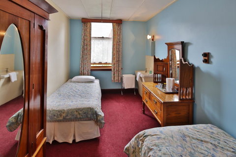 Astor Private Hotel - Lightning Ridge Tourism 15