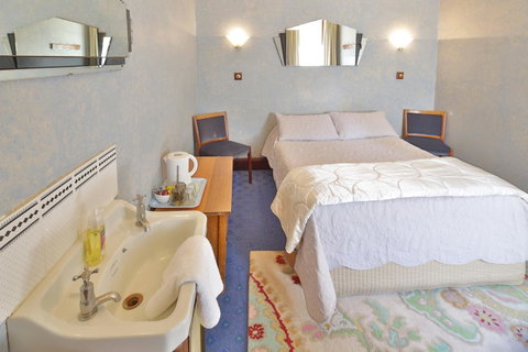 Astor Private Hotel - Lightning Ridge Tourism 18