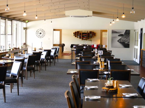 Pedder Wilderness Lodge - Lightning Ridge Tourism 6