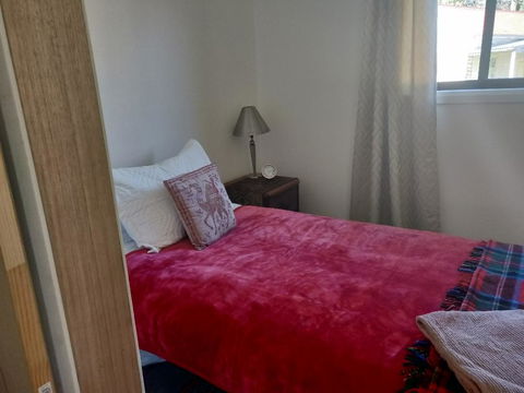 Wanderlust Cottage - Lightning Ridge Tourism 1