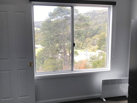 Derby Digs Cottage - Lightning Ridge Tourism 9