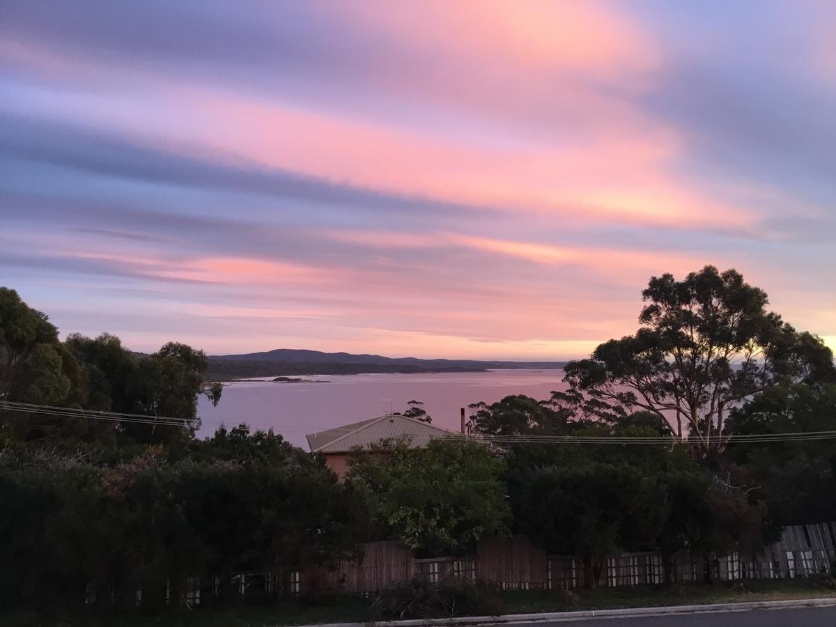  Lightning Ridge Tourism