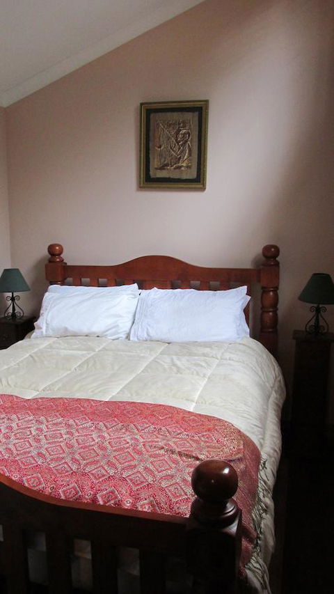 St. Pauls Bed & Breakfast - Lightning Ridge Tourism 32