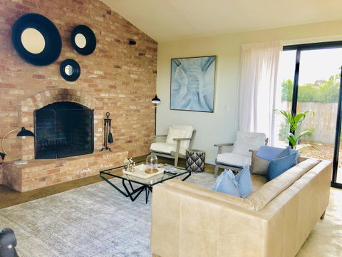 EMBRACING EVANDALE - Hosted By L'Abode Accommodation - Lightning Ridge Tourism 5