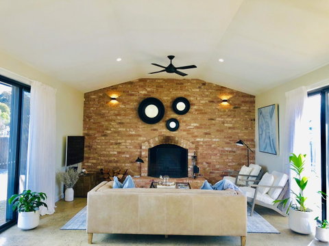 EMBRACING EVANDALE - Hosted By L'Abode Accommodation - Lightning Ridge Tourism 0