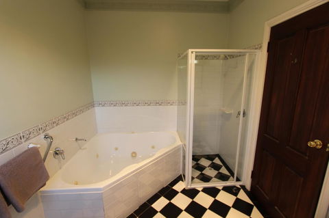 Orana House - Lightning Ridge Tourism 37