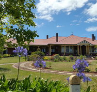 Orana House - Lightning Ridge Tourism