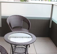 Poplar Box Hill Apartment - Lightning Ridge Tourism