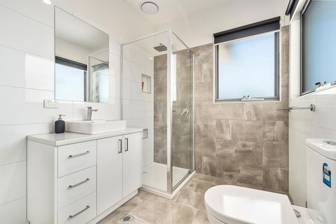 Rosewater Townhouses Dromana - Lightning Ridge Tourism 19
