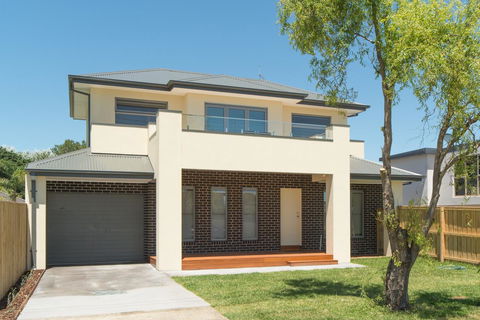 Rosewater Townhouses Dromana - Lightning Ridge Tourism 26