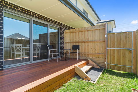 Rosewater Townhouses Dromana - Lightning Ridge Tourism 6