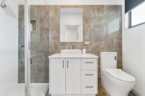 Rosewater Townhouses Dromana - Lightning Ridge Tourism 11