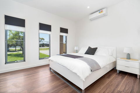Rosewater Townhouses Dromana - Lightning Ridge Tourism 29