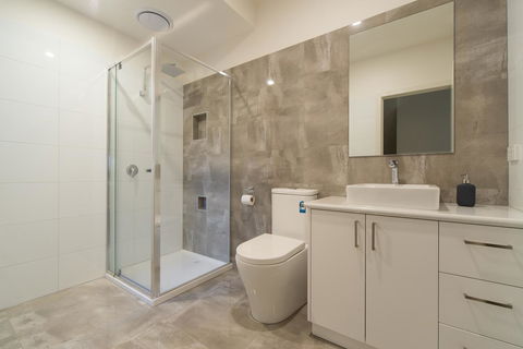 Rosewater Townhouses Dromana - Lightning Ridge Tourism 31