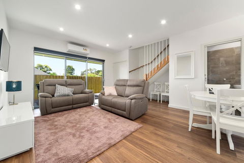 Rosewater Townhouses Dromana - Lightning Ridge Tourism 14