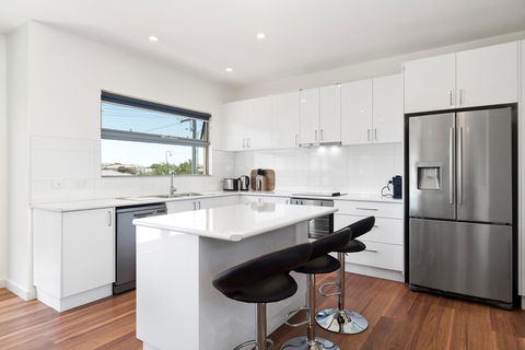 Rosewater Townhouses Dromana - Lightning Ridge Tourism 23