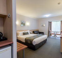 The Waverley International Hotel - Lightning Ridge Tourism