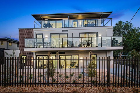 Manhattan Apartments - Notting Hill - Lightning Ridge Tourism 16