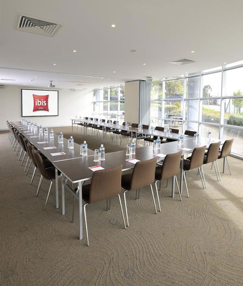 Ibis Melbourne - Glen Waverley - Lightning Ridge Tourism 25