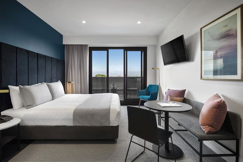Quest Burwood East - Lightning Ridge Tourism 4