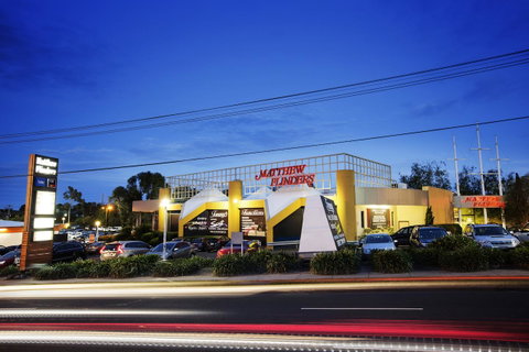 Nightcap At Matthew Flinders Hotel - Lightning Ridge Tourism 4