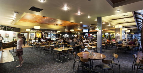 Nightcap At Matthew Flinders Hotel - Lightning Ridge Tourism 9