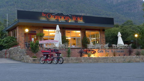 The Grampians Motel - Lightning Ridge Tourism 7