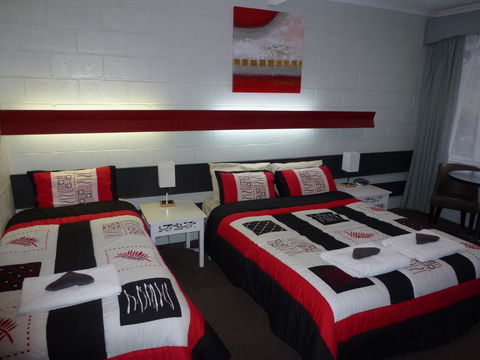 The Grampians Motel - Lightning Ridge Tourism 9