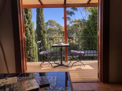 Villa Mallorca - Lightning Ridge Tourism 16