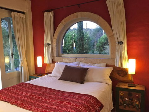 Villa Mallorca - Lightning Ridge Tourism 35