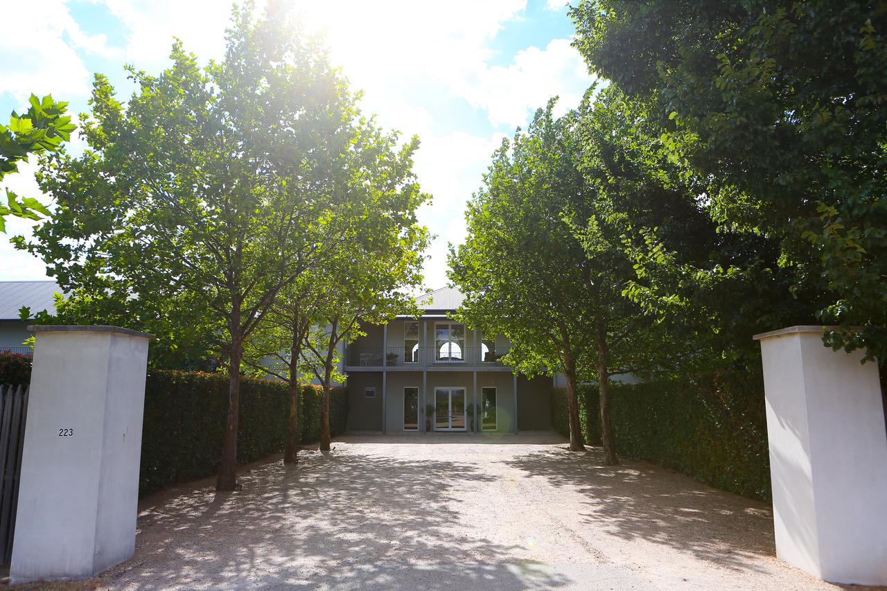  Lightning Ridge Tourism