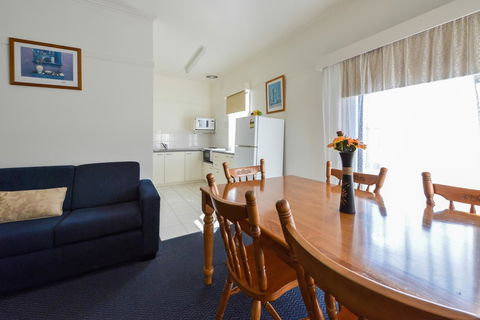 Heyfield Motel And Apartments - Lightning Ridge Tourism 23