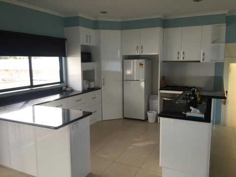 Heyfield Motel And Apartments - Lightning Ridge Tourism 43