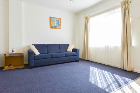 Heyfield Motel And Apartments - Lightning Ridge Tourism 15