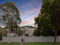 Book Inverloch Accommodation Vacations Lightning Ridge Tourism Lightning Ridge Tourism