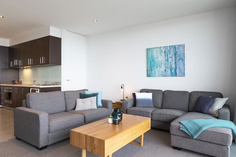 The Dolphin Apartments - Lightning Ridge Tourism 3
