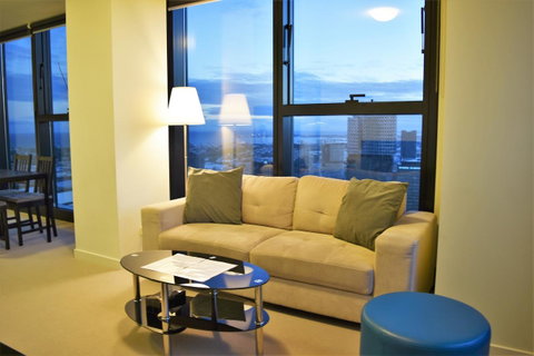 Melbourne SkyHigh Apartments - Lightning Ridge Tourism 26