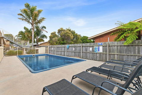 Allambi Holiday Apartments - Lightning Ridge Tourism 16