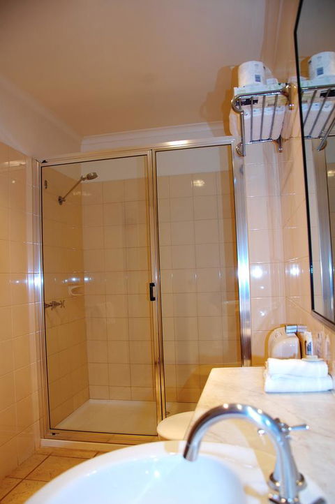 Mercure Hotel Mildura - Lightning Ridge Tourism 23