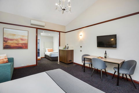 All Seasons Resort Hotel Bendigo - Lightning Ridge Tourism 12