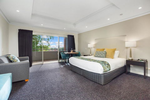All Seasons Resort Hotel Bendigo - Lightning Ridge Tourism 6