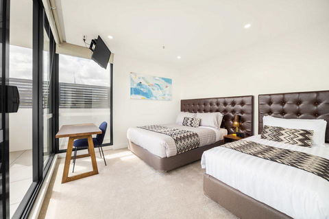Whitehorse Apartments Hotel - Lightning Ridge Tourism 41