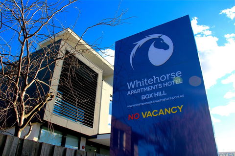 Whitehorse Apartments Hotel - Lightning Ridge Tourism 11