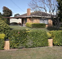 Jacaranda House - Lightning Ridge Tourism