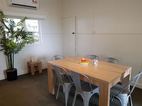 Dromana Holiday Beach House - Lightning Ridge Tourism 10