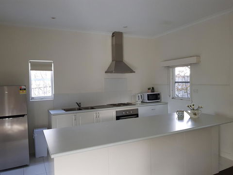 Dromana Holiday Beach House - Lightning Ridge Tourism 8