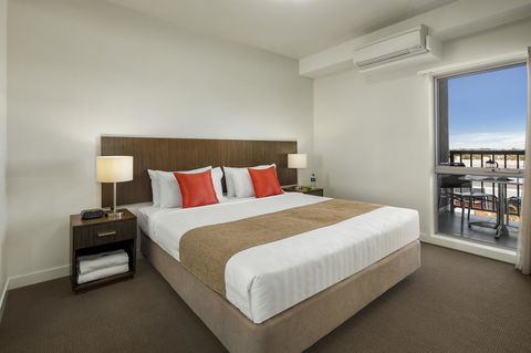 Quest Mildura - Lightning Ridge Tourism 4