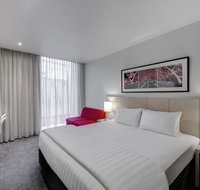 Travelodge Hotel Melbourne Docklands - Lightning Ridge Tourism